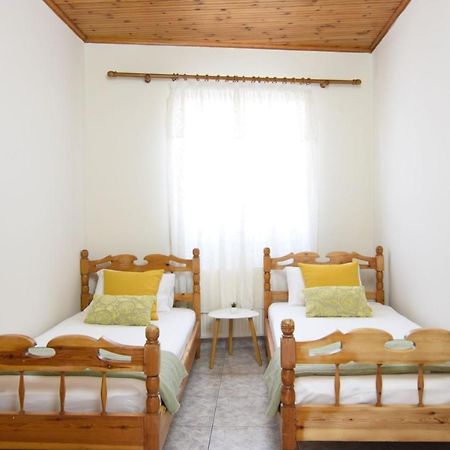 The Yellow Art Home Kalamata Eksteriør billede