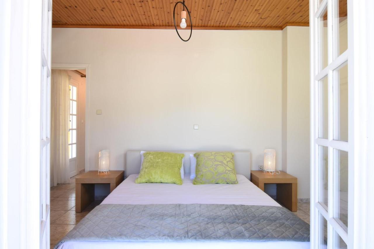The Yellow Art Home Kalamata Eksteriør billede
