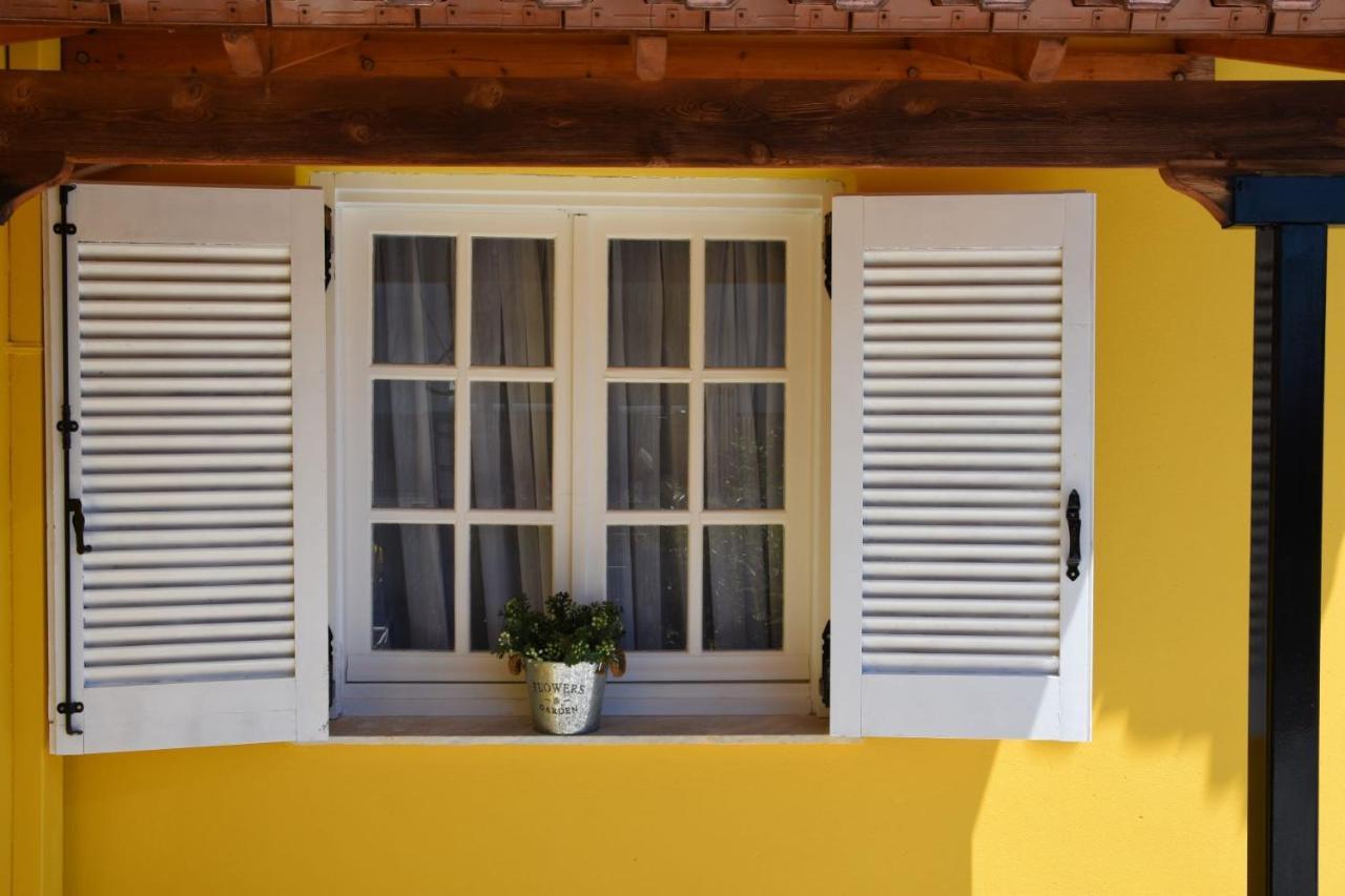 The Yellow Art Home Kalamata Eksteriør billede
