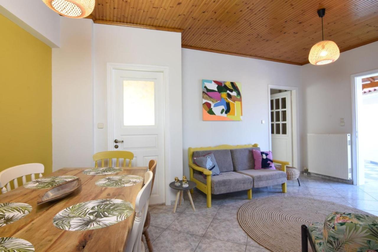 The Yellow Art Home Kalamata Eksteriør billede